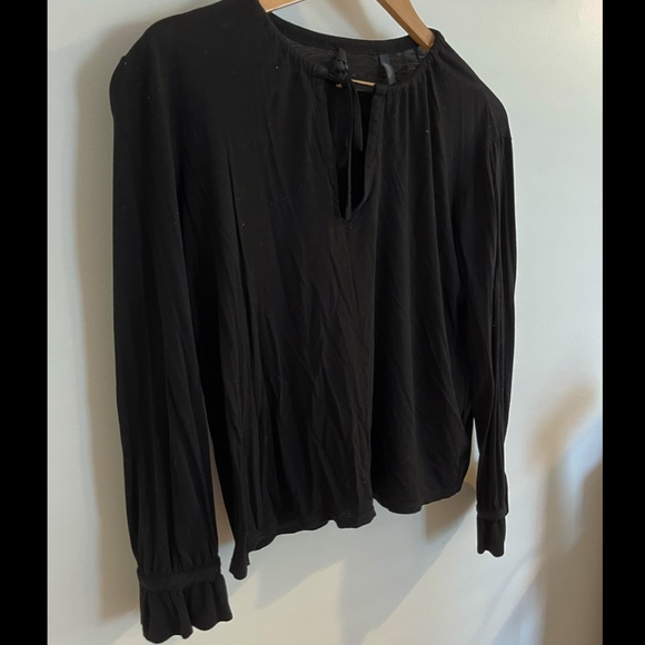 Theory Alrik K Drapey Tee Blouse in Black Size Large - Picture 2 of 6